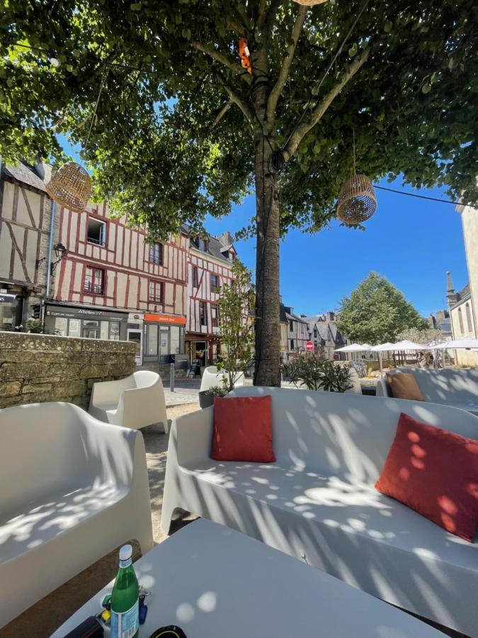 Mamzelle Toutapie, Quartier Historique De Proche Gare *
