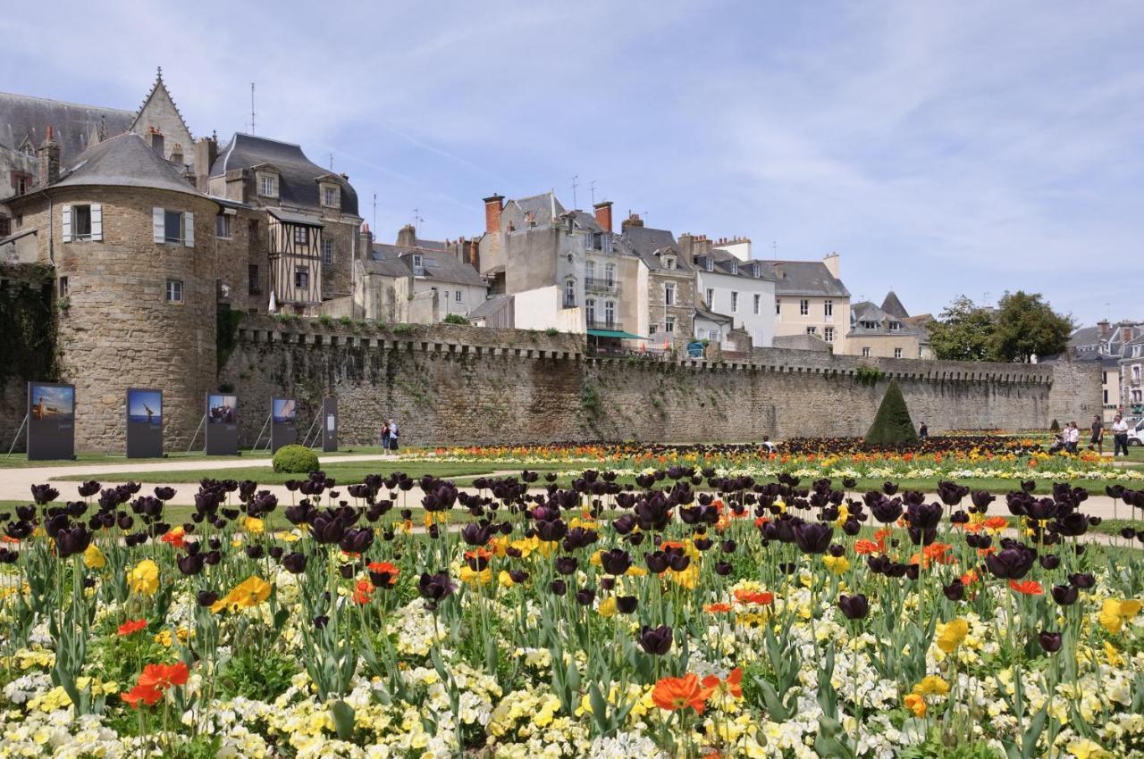 Mamzelle Toutapie, Quartier Historique De Proche Gare * Vannes